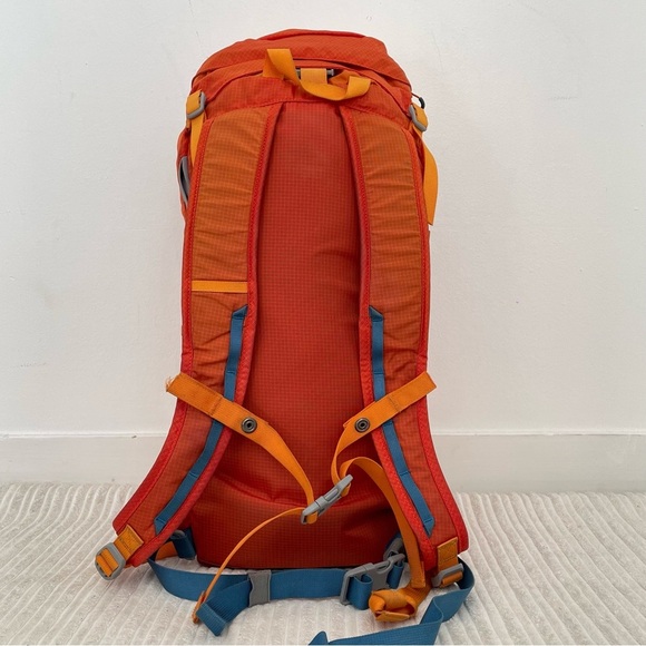 MEC AlpineLite 24 Backpack - Picture 4 of 9